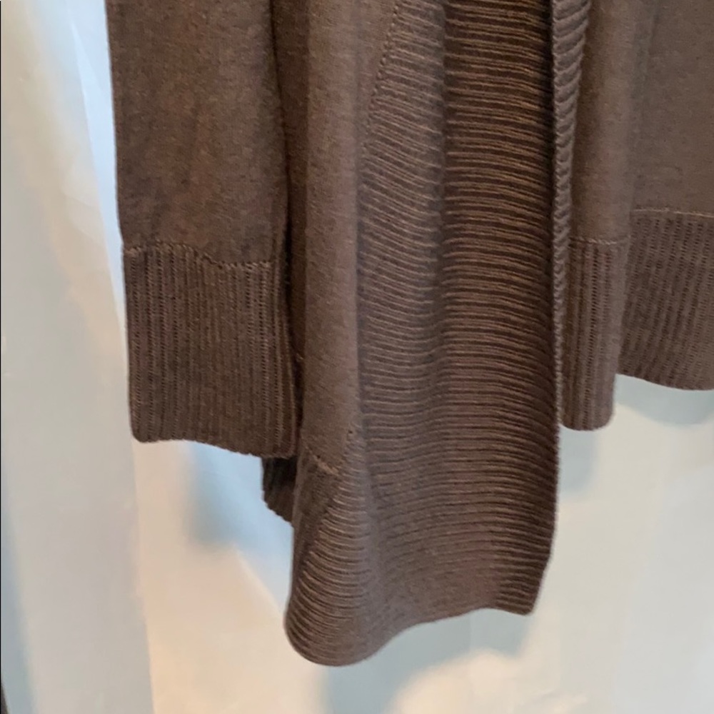 Cardigan - Picture 4 of 6